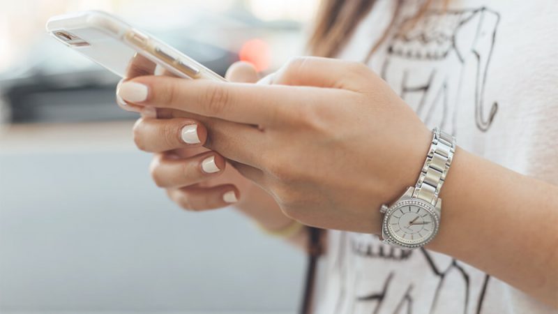 ソーシャルメディア ライブストリーミング ~ 配信を成功に導くための究極ガイド !~