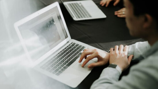 海外マーケティングにおけるLinkedInの活用方法